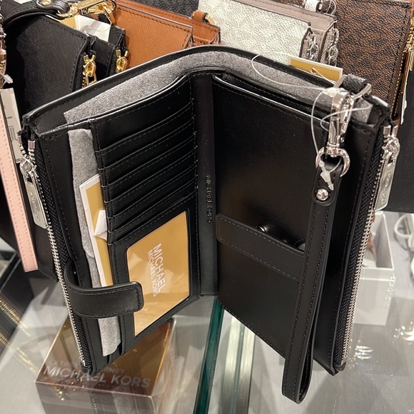 MICHAEL KORS LARGE DOUBLE ZIP WRISTLET PHONEHOLDER WALLET CLUTCH 
BLACK SIGNATUR - Picture 7 of 16